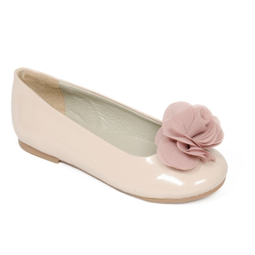 Nw Silk Flower Flat Patent Au Naturel